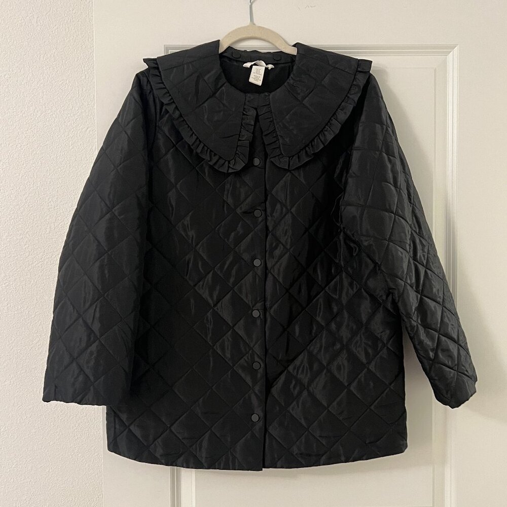 H&M HM Black Quilted Jacket with Large Oversized Collar
